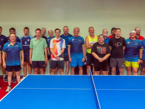 Hobbyturnier und Championsturnier: Tischtennis-Wochenende beim Post SV Wien